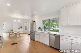 430 Washington Ave, Holland, MI 49423 - Photo 4