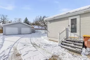 312 E Clinton St, Hastings, MI 49058 - Photo 28