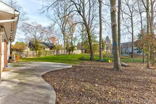 2735 Barfield Dr SE, Grand Rapids, MI 49546 - Photo 32