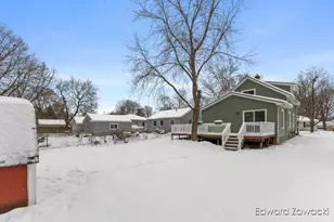 330 Norwood St, Rockford, MI 49341 - Photo 38