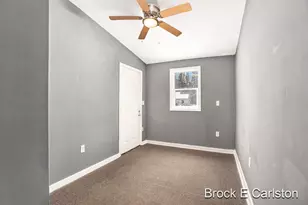 923 Wilson Ave, Muskegon, MI 49441 - Photo 18