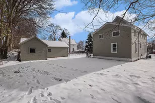 114 Vincent St, Belding, MI 48809 - Photo 4