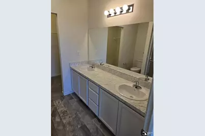 807 Plum Vlg Drive #57, Monroe, MI 48161 - Photo 8