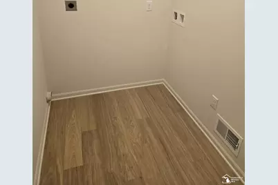 807 Plum Vlg Drive #57, Monroe, MI 48161 - Photo 6