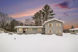 18689 W Spring Lake Rd, Spring Lake, MI 49456 - Photo 1
