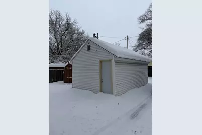 1636 Wood Street, Muskegon, MI 49442 - Photo 4