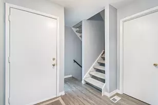 6249 Acropolis Dr SE, Grand Rapids, MI 49546 - Photo 4