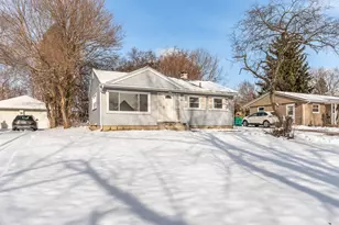 2410 Harding Ave, Ypsilanti, MI 48197 - Photo 2