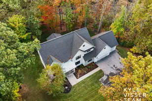 7787 S Gracemoor Ct SE, Alto, MI 49302 - Photo 68