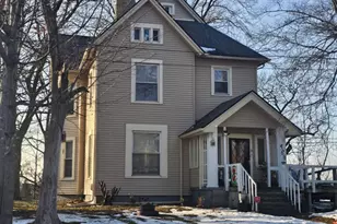 468 Colfax Ave, Benton Harbor, MI 49022 - Photo 2