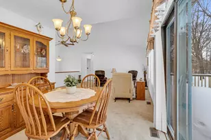 2815 S Wood Dale Dr, Jackson, MI 49203 - Photo 10