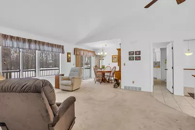 2815 S Wooddale Drive, Jackson, MI 49203 - Photo 8