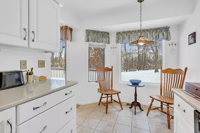 2815 S Wooddale Drive, Jackson, MI 49203 - Photo 14