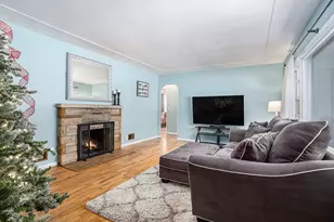 56 Garden Ave N, Battle Creek, MI 49017 - Photo 4