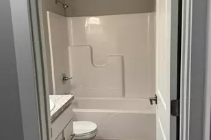 1352 6th St, Muskegon, MI 49441 - Photo 6