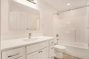 2106 Sherwood Ave, Holland, MI 49423 - Photo 12