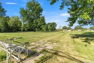 3158 Lafayette Dr, Trenton, MI 48183 - Photo 40