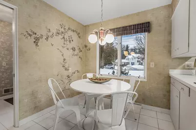 1907 Chevy Chase Boulevard, Kalamazoo, MI 49008 - Photo 24