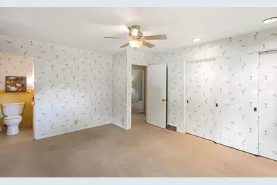1907 Chevy Chase Boulevard, Kalamazoo, MI 49008 - Photo 32