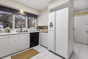 1907 Chevy Chase Blvd, Kalamazoo, MI 49008 - Photo 28