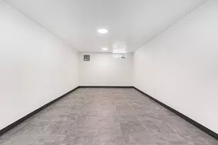 876 Beauford St SE, Grand Rapids, MI 49508 - Photo 20