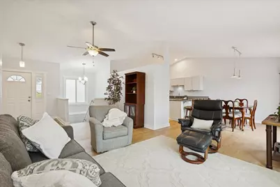 3039 Jeanlin Drive SE, Grand Rapids, MI 49546 - Photo 10