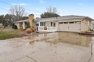 345 N Fremont Rd, Coldwater, MI 49036 - Photo 2