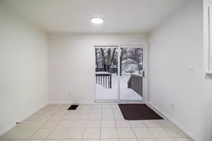 2214 Torrent St, Muskegon, MI 49441 - Photo 12