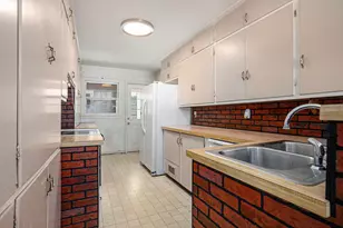 557 Ely St, Allegan, MI 49010 - Photo 2