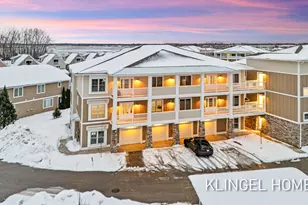 930 W Savidge St, Spring Lake, MI 49456 - Photo 1