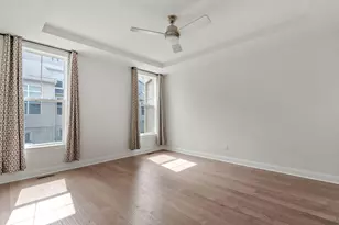 3093 N Spurway Dr, Ann Arbor, MI 48105 - Photo 4