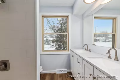 1931 Keyhill Avenue SE, Grand Rapids, MI 49546 - Photo 16