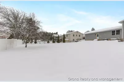 1931 Keyhill Avenue SE, Grand Rapids, MI 49546 - Photo 38