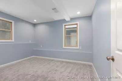1931 Keyhill Avenue SE, Grand Rapids, MI 49546 - Photo 26