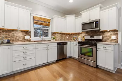 3707 Fox Crossing, Saint Joseph, MI 49085 - Photo 8