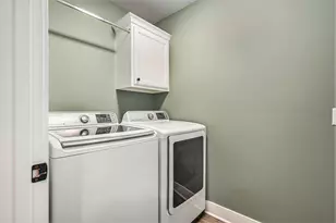 7550 Fox Meadow Dr, Hudsonville, MI 49426 - Photo 14