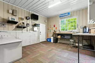 3653 Grand Bluffs Ct SW, Grand Rapids, MI 49534 - Photo 96