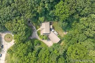 3653 Grand Bluffs Ct SW, Grand Rapids, MI 49534 - Photo 106