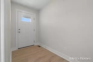 323 Hickory Valley Dr, Kalamazoo, MI 49009 - Photo 2