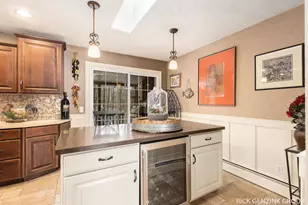 1154 Springwood Dr SE, Grand Rapids, MI 49508 - Photo 12