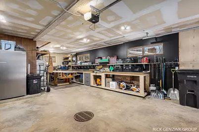 1154 Springwood Drive SE, Grand Rapids, MI 49508 - Photo 36