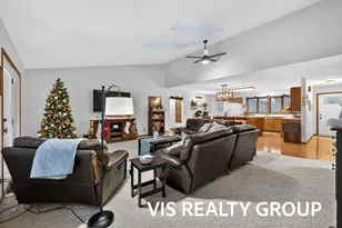 6671 Beech Creek Dr, Fruitport, MI 49415 - Photo 8