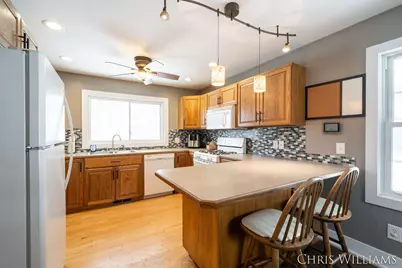2288 Macarthur Road, Muskegon, MI 49442 - Photo 10