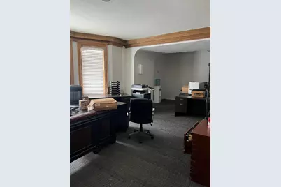 121 Capital Avenue NE, Battle Creek, MI 49017 - Photo 6