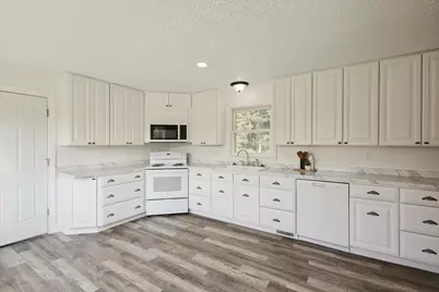 3441 N Townline Road, Houghton Lake, MI 48629 - Photo 10