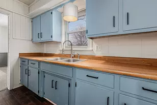 660 Greenlawn St, Ypsilanti, MI 48198 - Photo 10