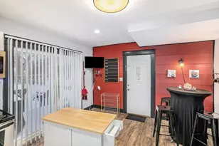 205 Moores River Dr, Lansing, MI 48910 - Photo 12