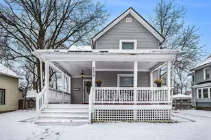 205 Moores River Dr, Lansing, MI 48910 - Photo 2