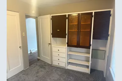 21819 Shakespeare Avenue, Eastpointe, MI 48021 - Photo 8