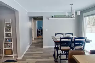 10300 Springwood Dr, Zeeland, MI 49464 - Photo 6